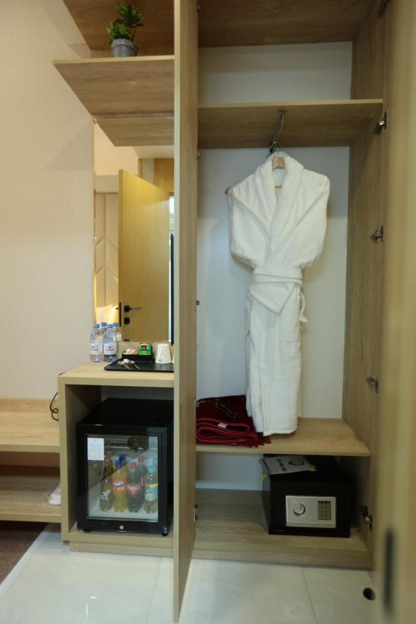 Sem Brand Hotel Turkistan Ngoại thất bức ảnh